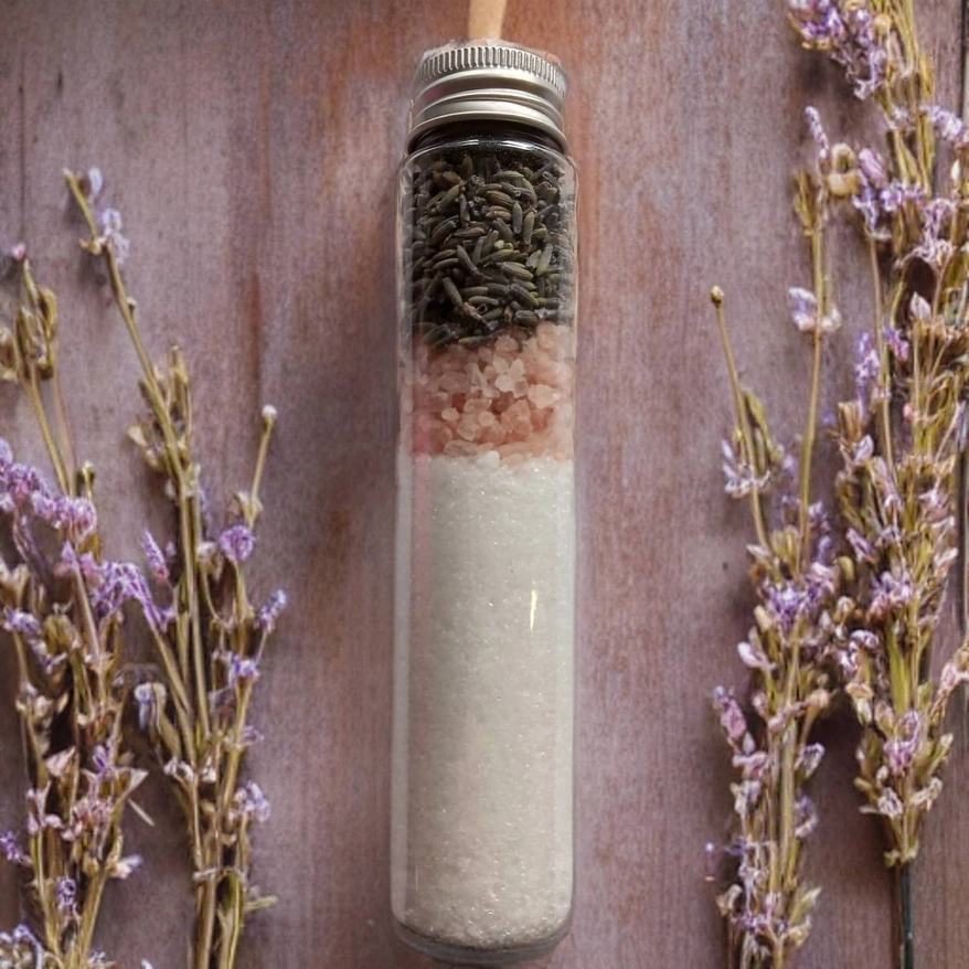 Engelse botanische badzoutbuis van Hidcote Lavender VEGAN 3 Engelse botanische badzoutbuis van Hidcote Lavender VEGAN 3